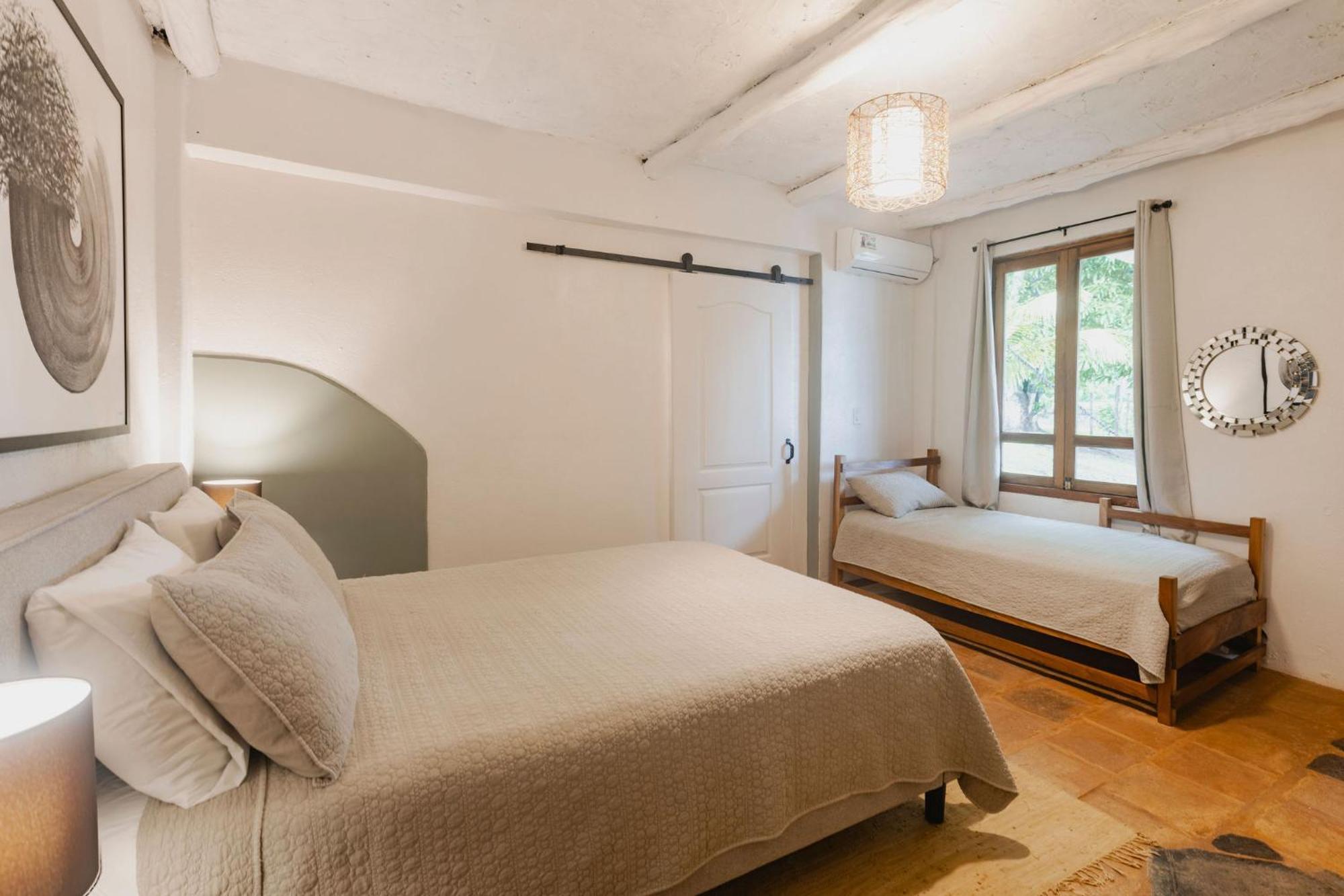 Venao Surf Lodge Плая Венао Екстериор снимка