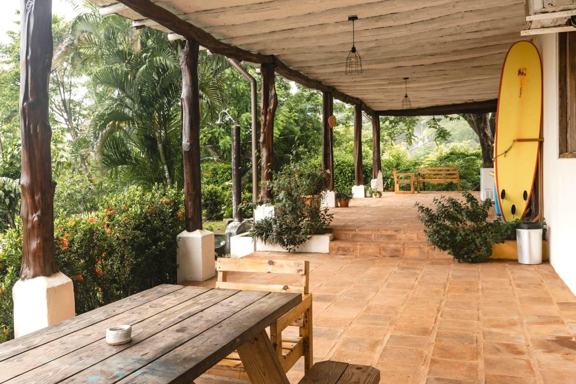 Venao Surf Lodge Плая Венао Екстериор снимка