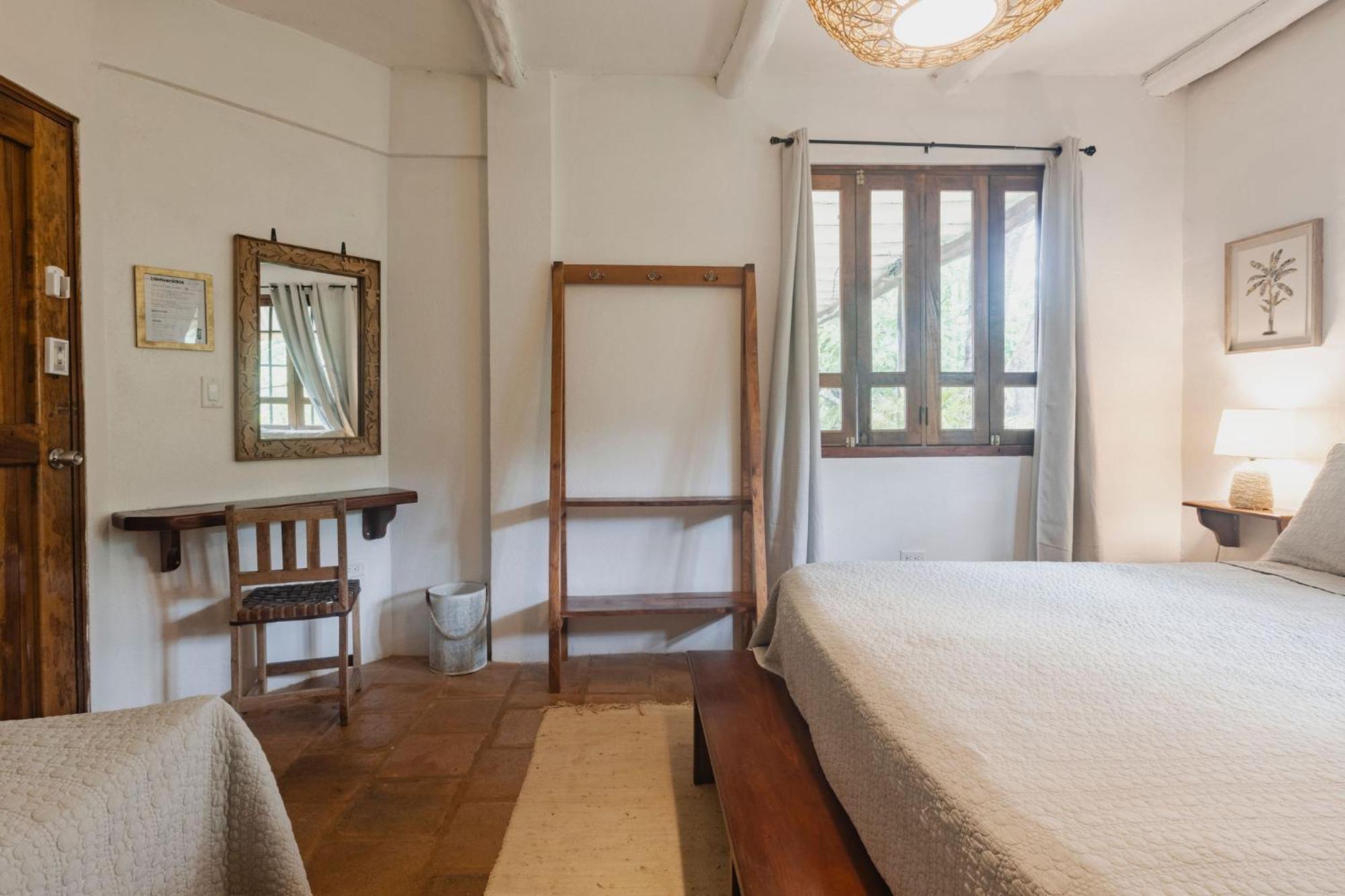 Venao Surf Lodge Плая Венао Екстериор снимка